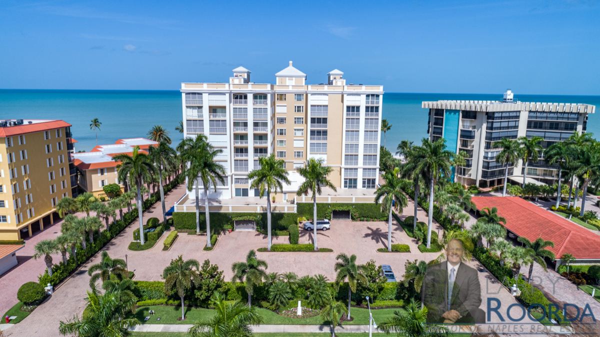 The Waldorf waterfront condos in Naples, FL