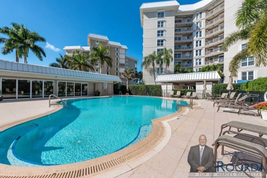 Westgate condominiums in Naples, FL, pool