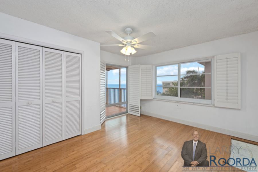 Naples waterfront condo for sale