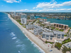 Aerial view of the luxury waterfront living along the Gulf Coast in Naples, FL.