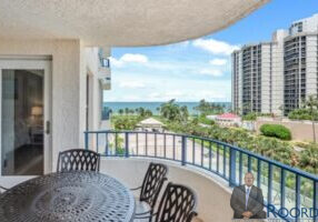 4451-gulf-shore-blvd-n-605-naples-fl-34103-patio-4(2)