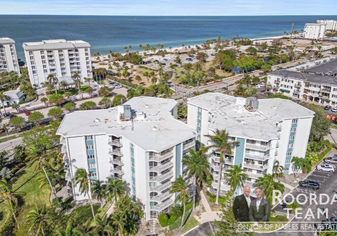 Del Mar building aerial